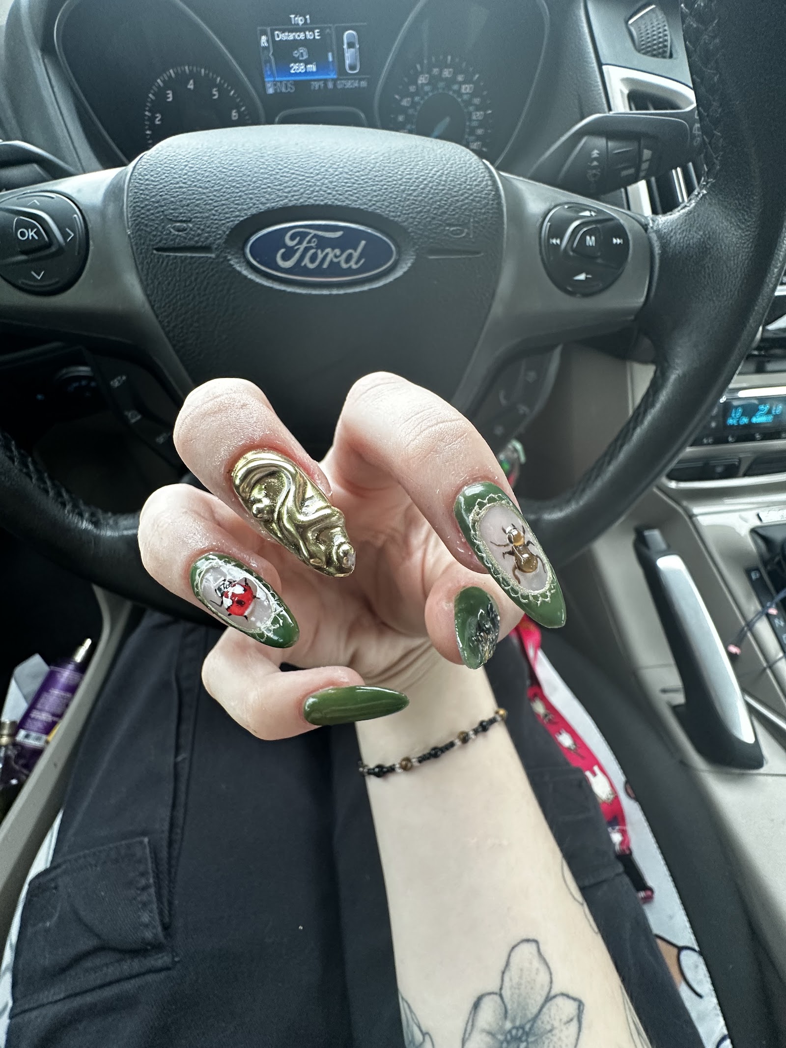 Maqbul Beauty nail photo 6